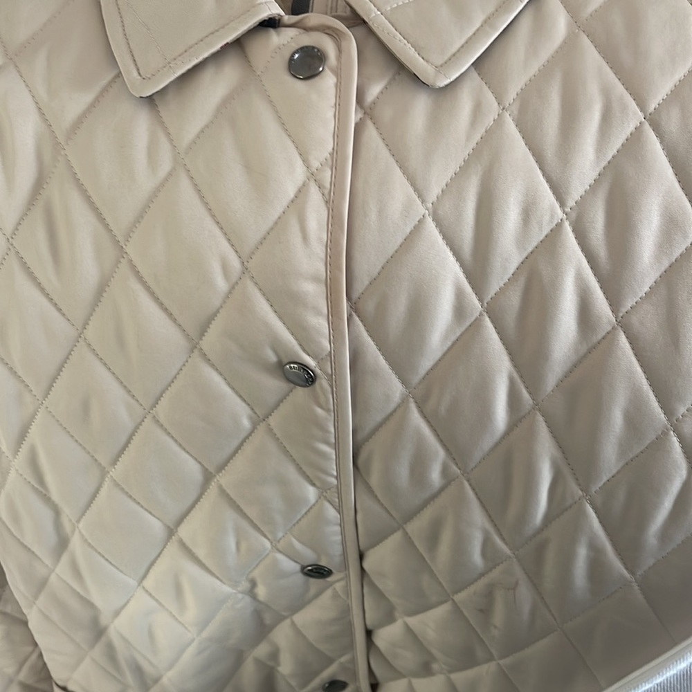 Burberry cream quilted coat - Picture 5 of 5